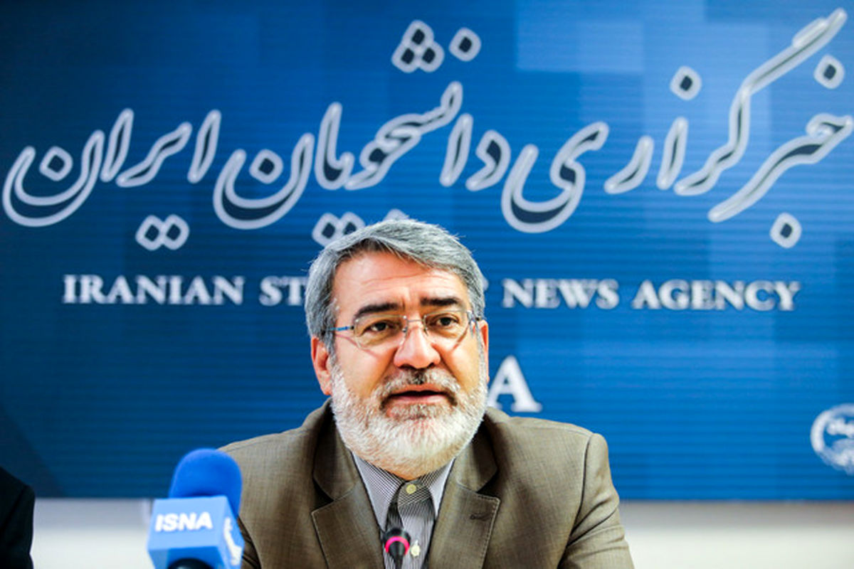 بازدید وزیرکشور از سد تاج امیر در لرستان