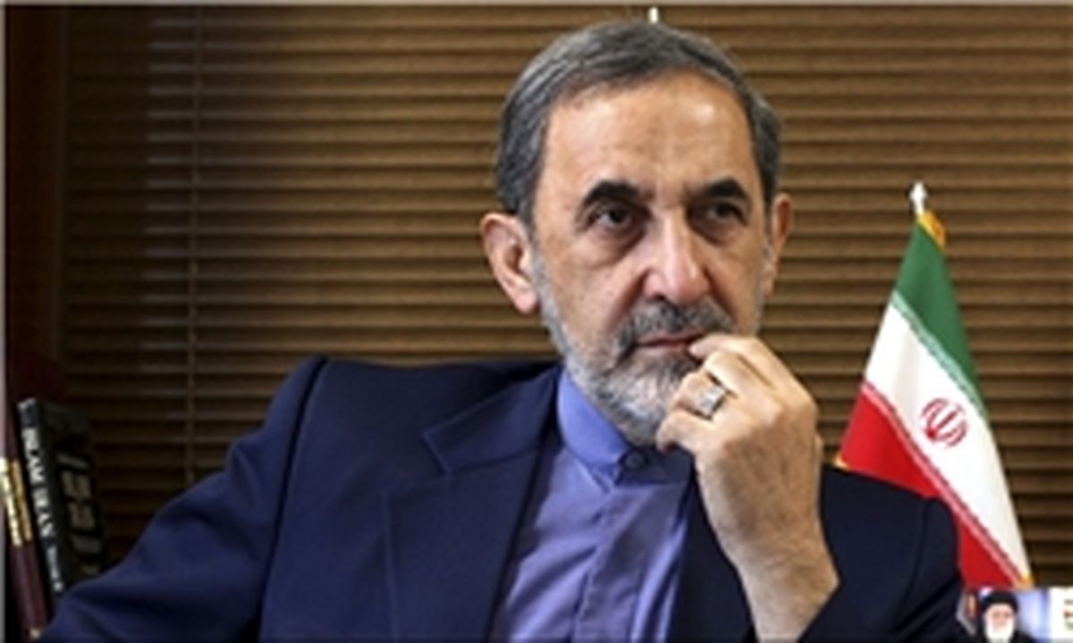 ولایتی: تهران تسلیحات بیشتری از روسیه خریداری می‌کند