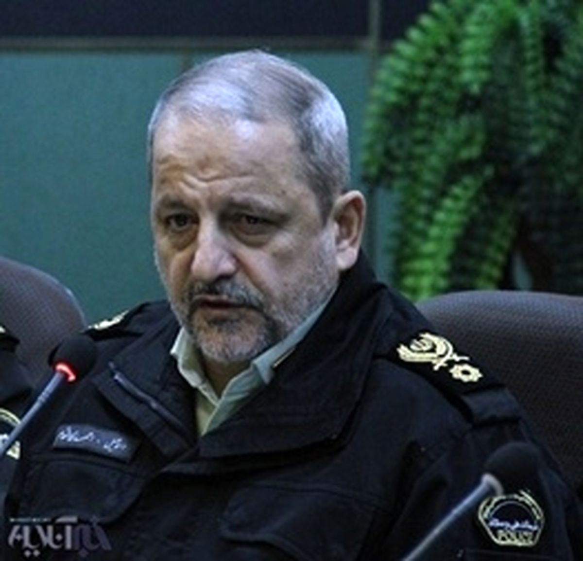 ۱۰ هزار نفر از سربازان ناجا کم می شوند!
