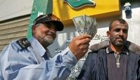 توزیع دلار در غزه! 