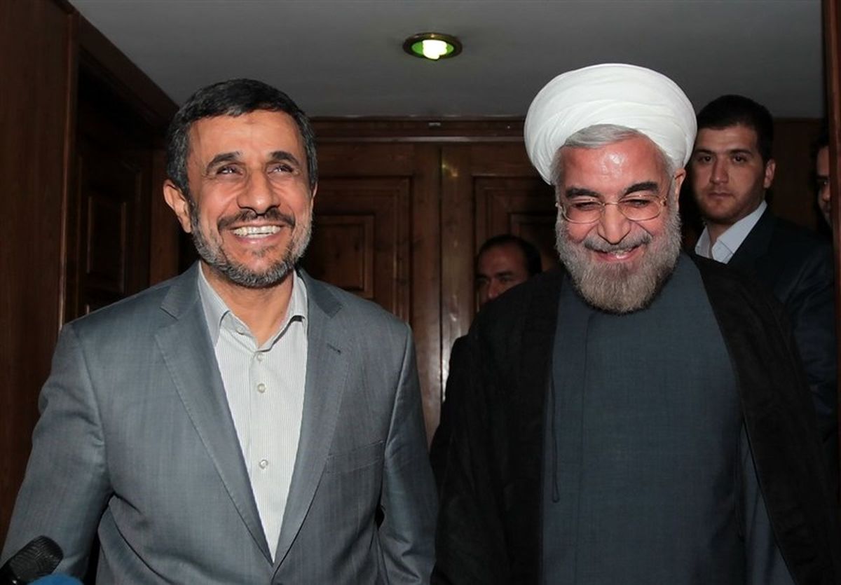 از نظر احمدی نژاد، روحانی چه نسبتی با گفتمان انقلاب دارد؟