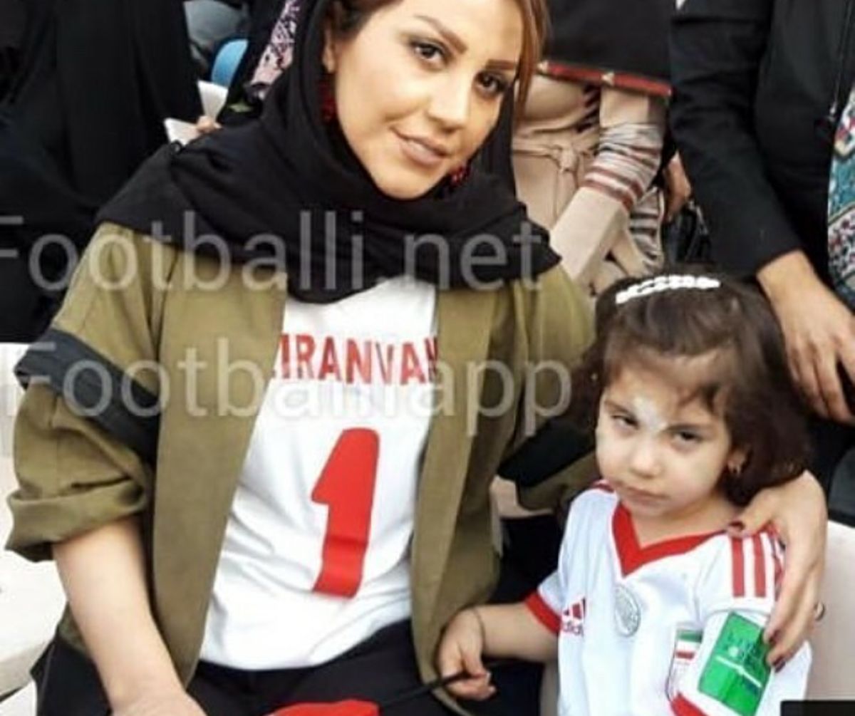 همسر و دختر علیرضا بیرانوند در استادیوم آزادی+عکس