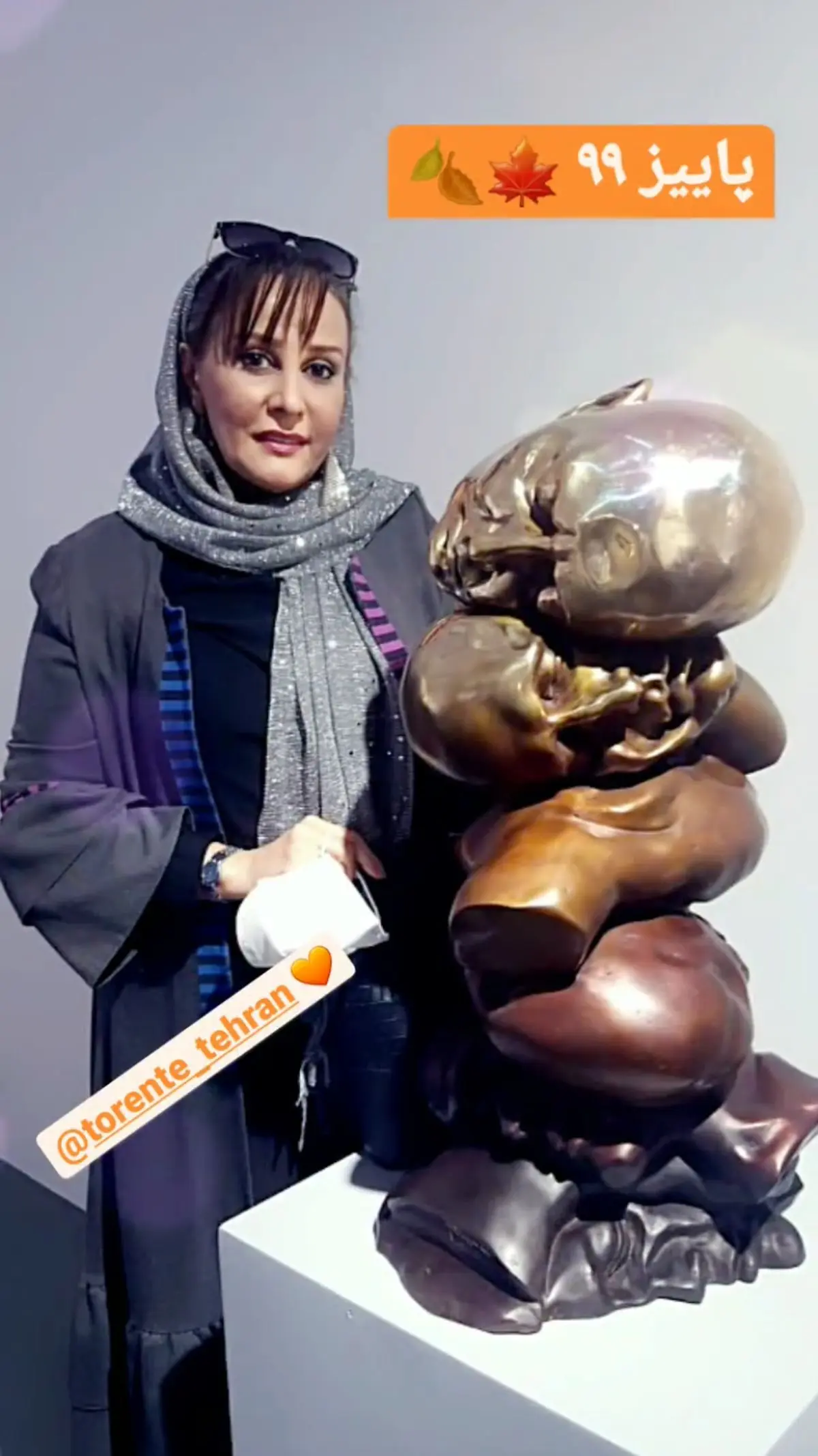 خانم بازیگر در گالری آثار هنری + عکس