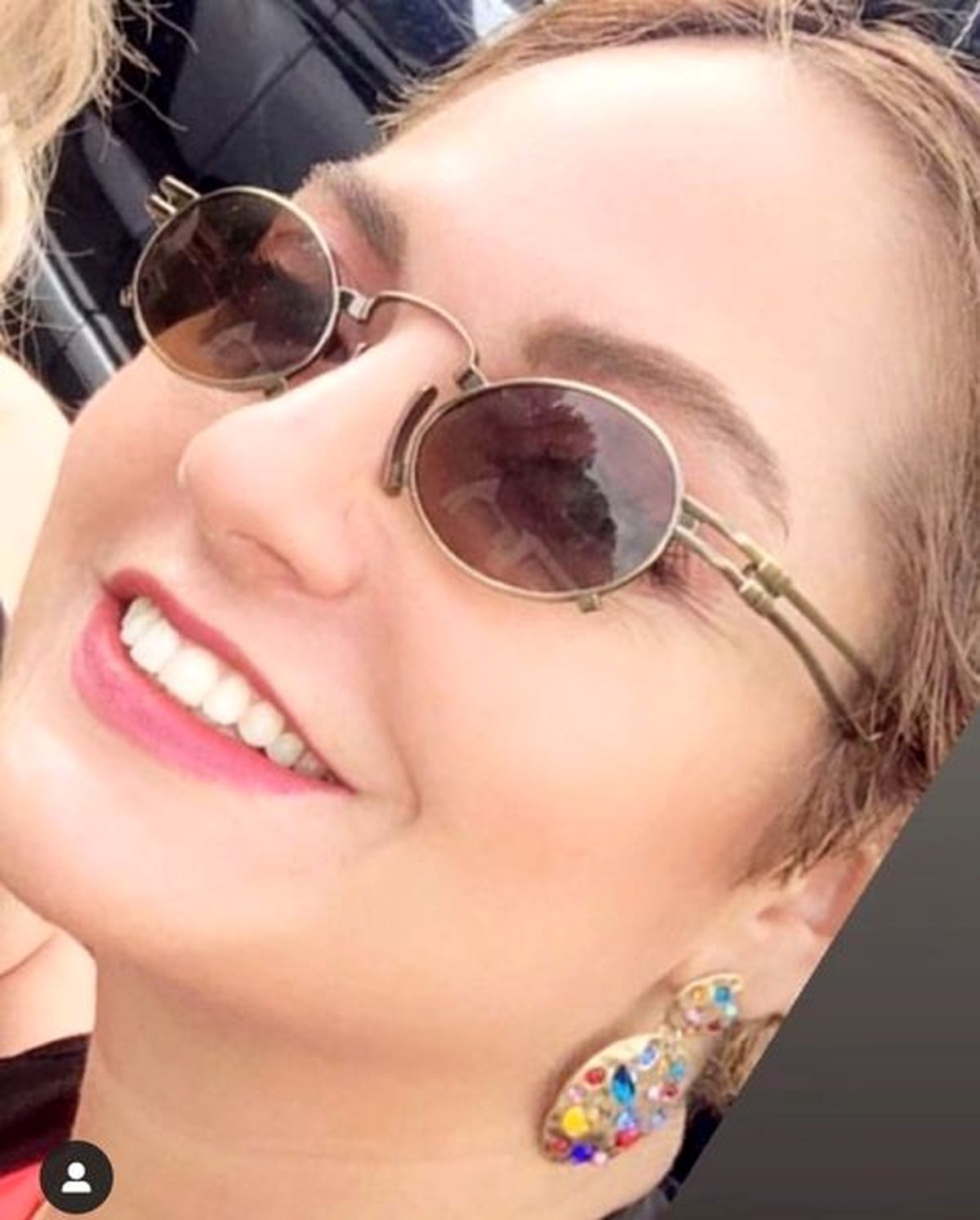عکس مهناز افشار با عینک خاصش