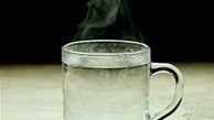 نوشیدن آب گرم ناشتا معجزه می‌کند
