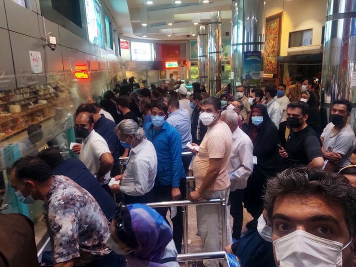 تصویر تکان دهنده از داروخانه امام مشهد و شیوع کرونا +عکس