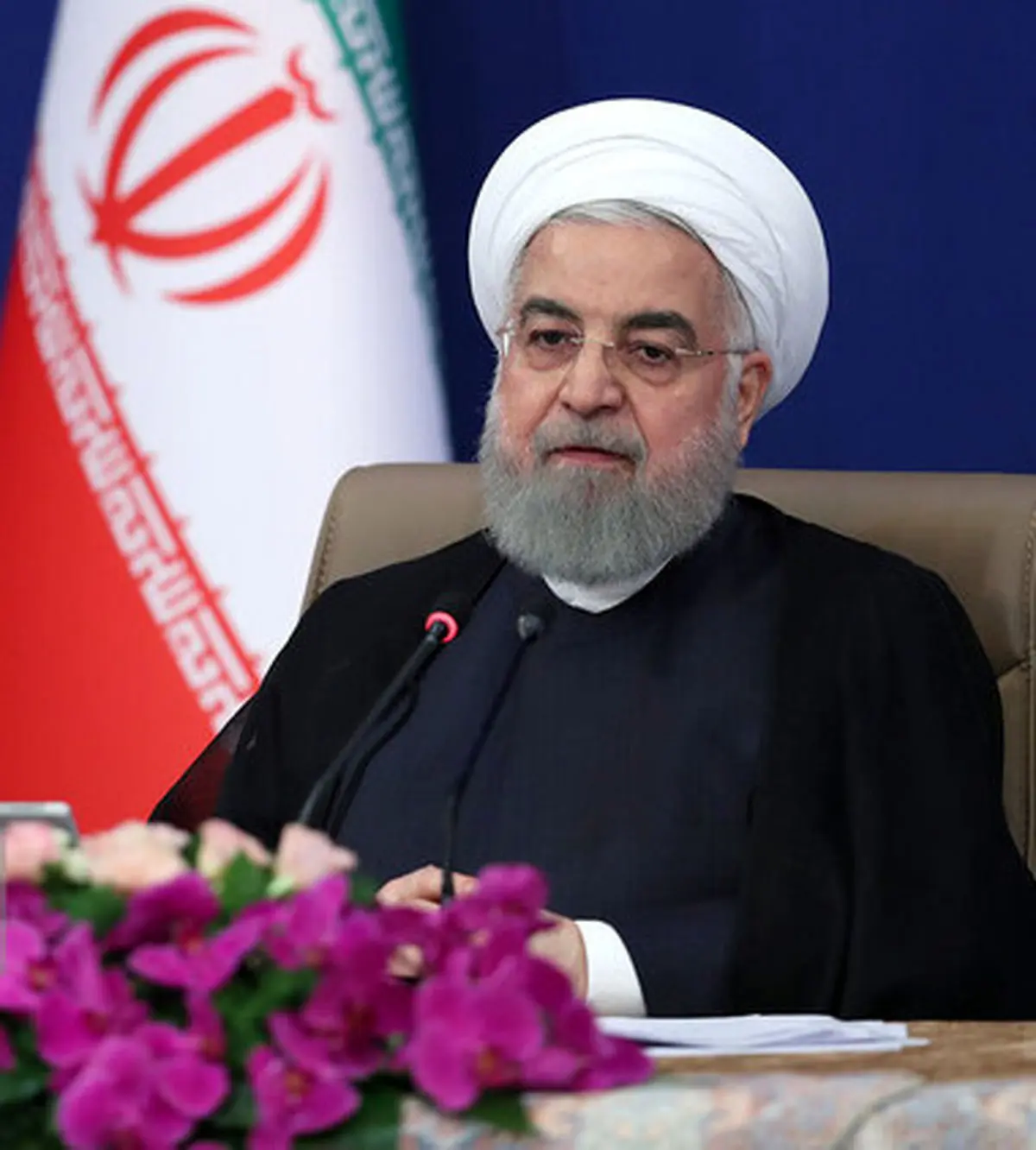 تسلیم شدن در برابر دشمن خواست ملت ما نیست/قوی تر از دیروز هستیم
