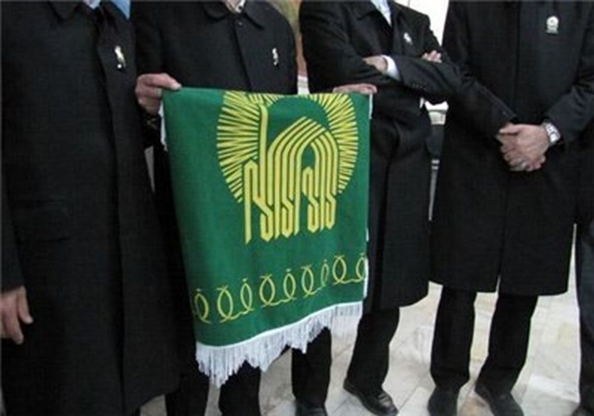 اهتراز پرچم رضوی در دانشگاه علوم انتظامی امین