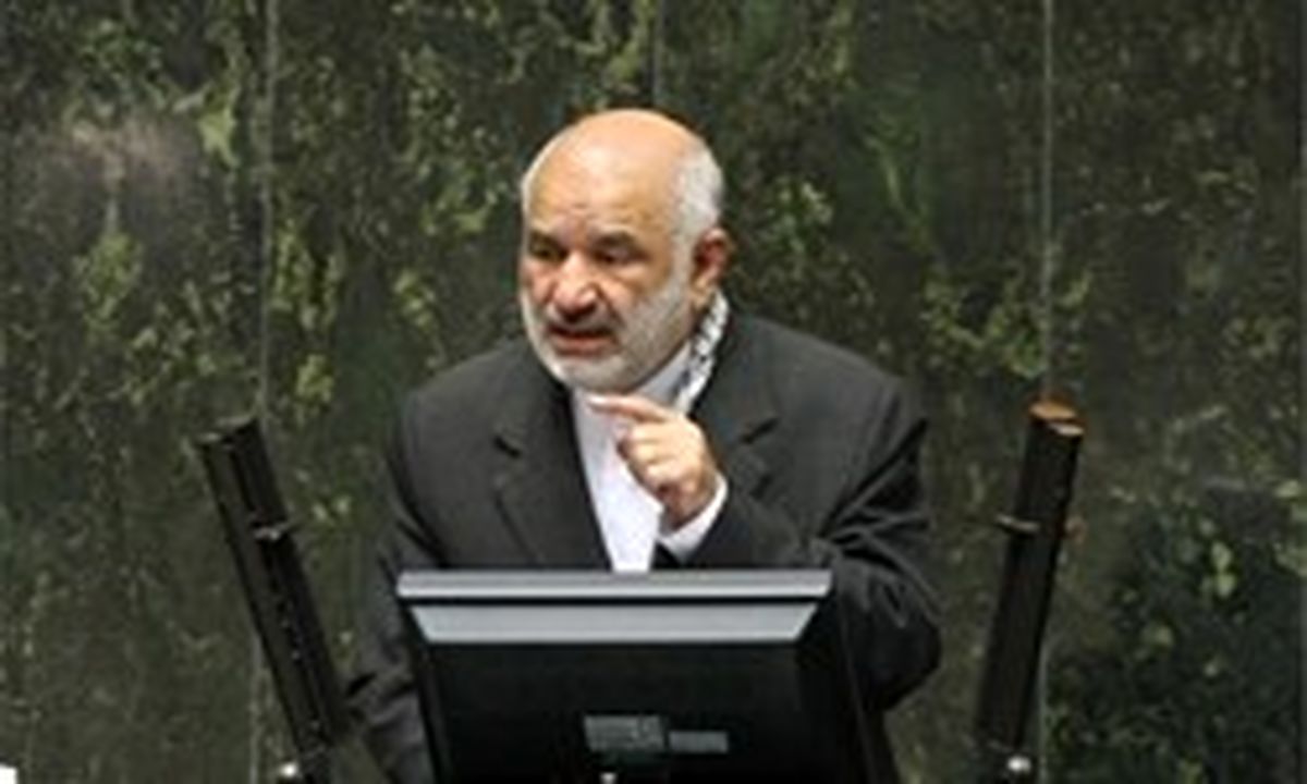  کامران:  امروز سه قوه دایر اما در واقع بایر است