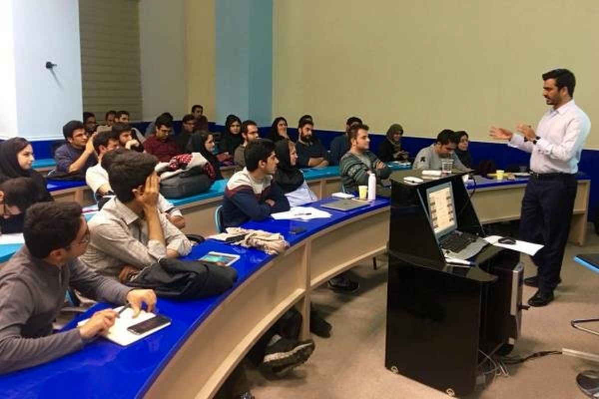 ثبت نام در دوره های کارشناسی ناپیوسته دانشگاه آزاد آغاز شد