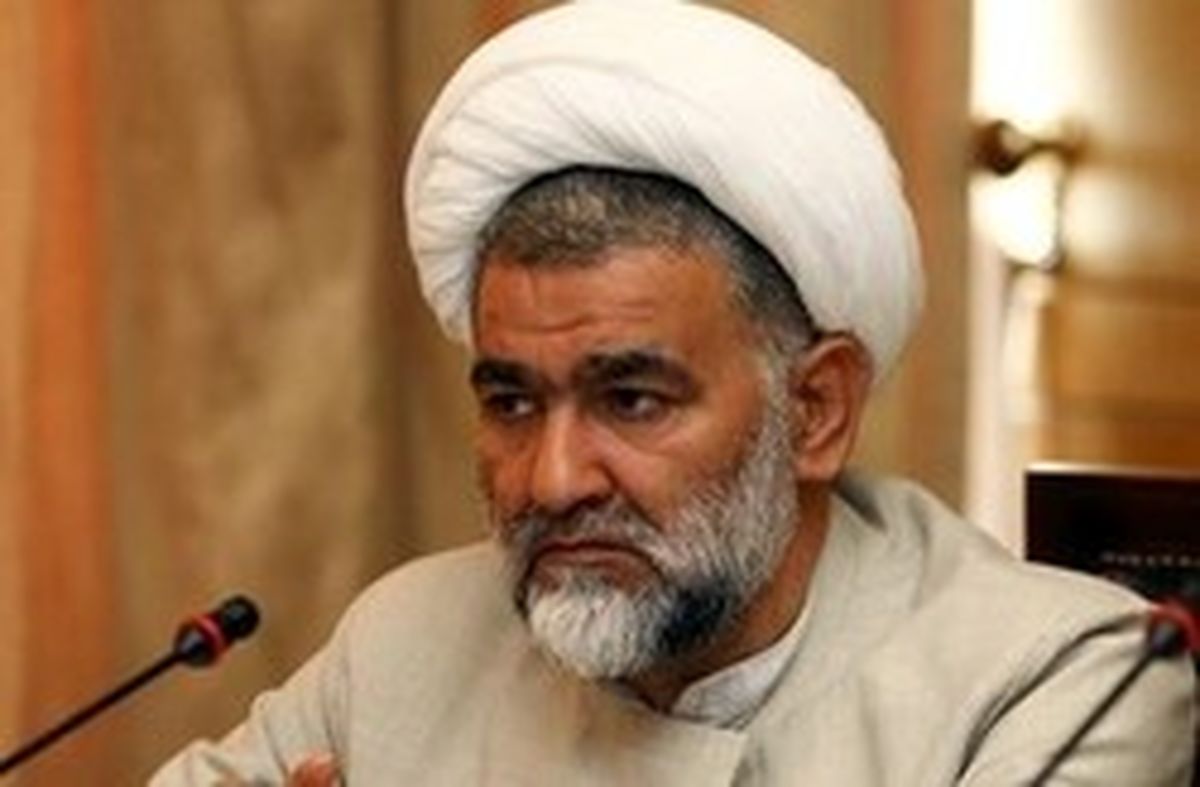 درخواست از لاریجانی برای حضور مسئولان ستاد کل نیرو‌های مسلح در مجلس