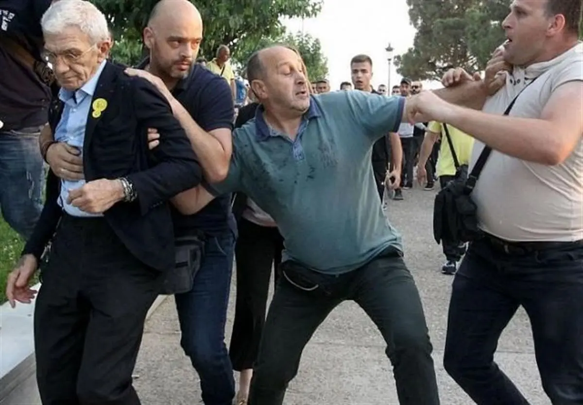 حمله به شهردار دومین شهر بزرگ یونان