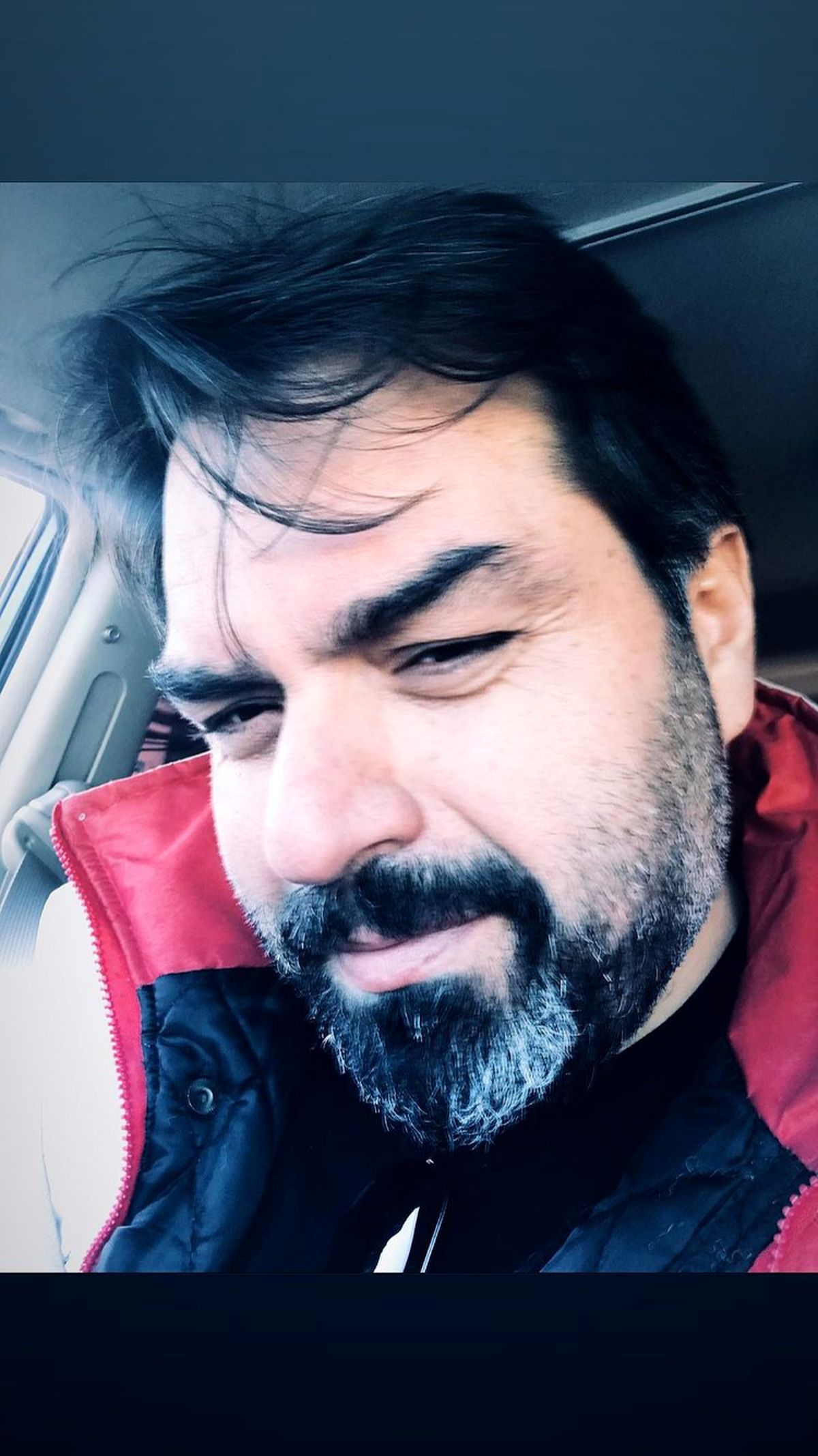 سلفی شهرام قائدی در ماشینش + عکس