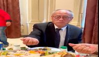 مصائب غذا خوردن سفیر ژاپن به سبک عرب‌ها + فیلم