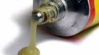 آموزش پاک کردن لکه چسب قطره ای از روی لباس و اجسام