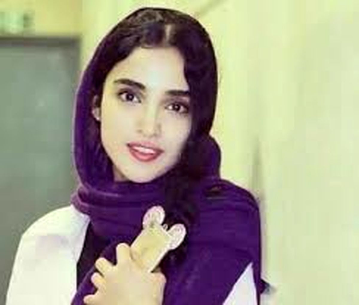 عکس جدید الهه حصاری و مادرش