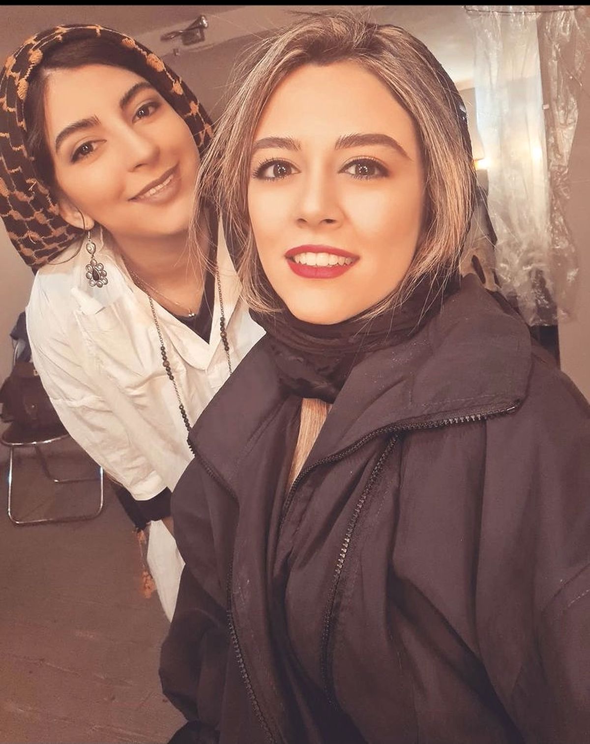 سلفی دخترونه ماهور الوند + عکس