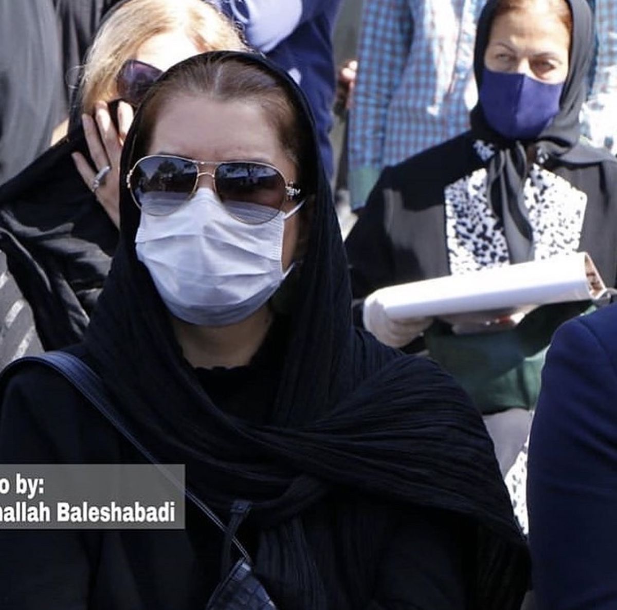 حضور بازیگران مشهور در مراسم تشییع محمدعلی کشاورز + عکس
