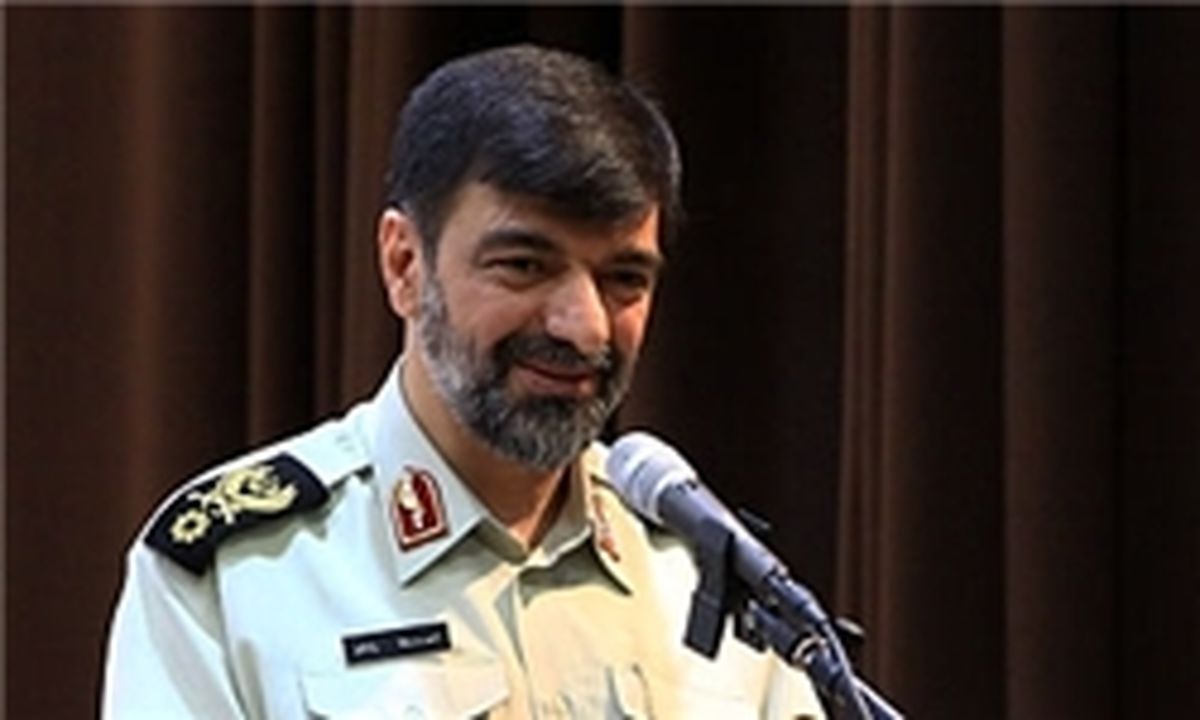 شرط پلیس برای استفاده از فیس‌بوک