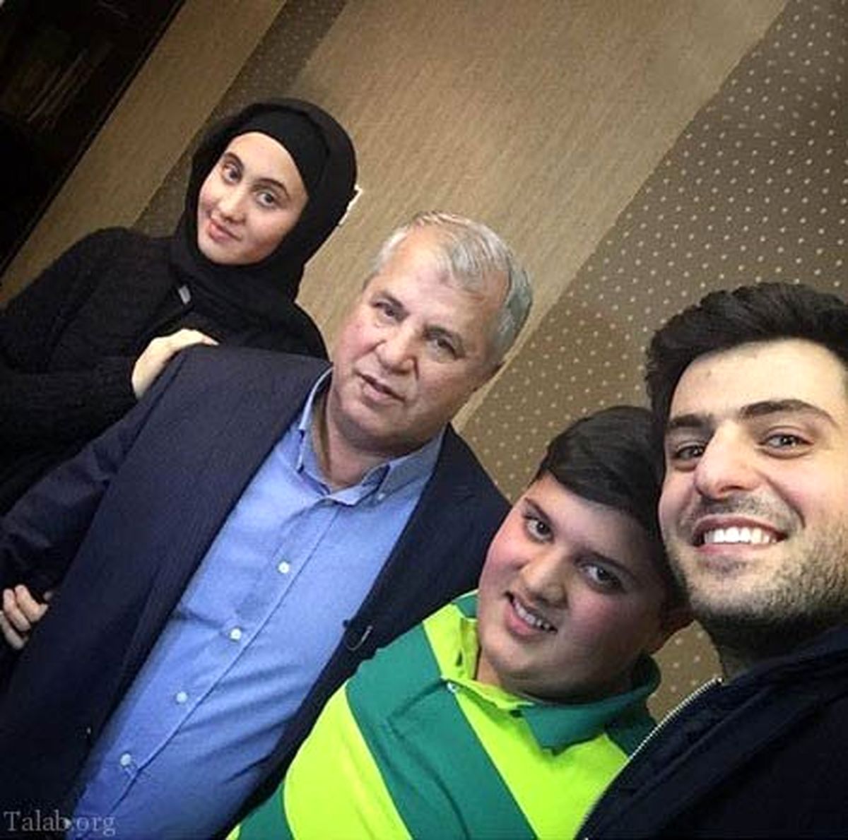 عکس علی پروین با نوه ی تپلی اش
