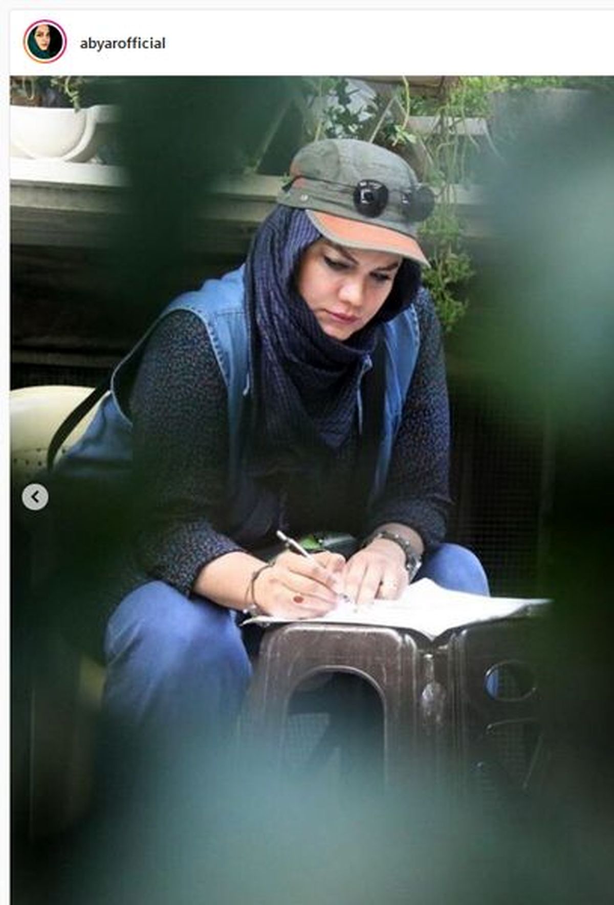 چهره جدی کارگردان مشهور در هنگام کار + عکس