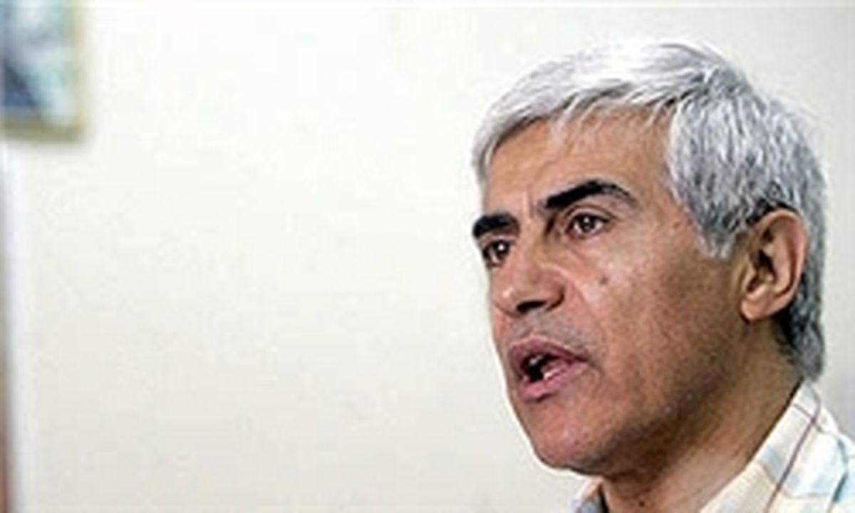 خبیری: به گودرزی بگویید در کار فوتبال دخالت نکند