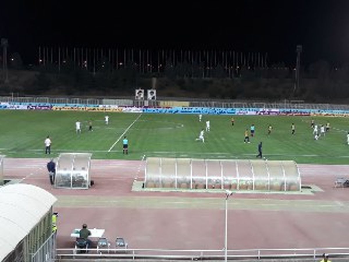 فحاشی پرسپولیسی ها به استقلال