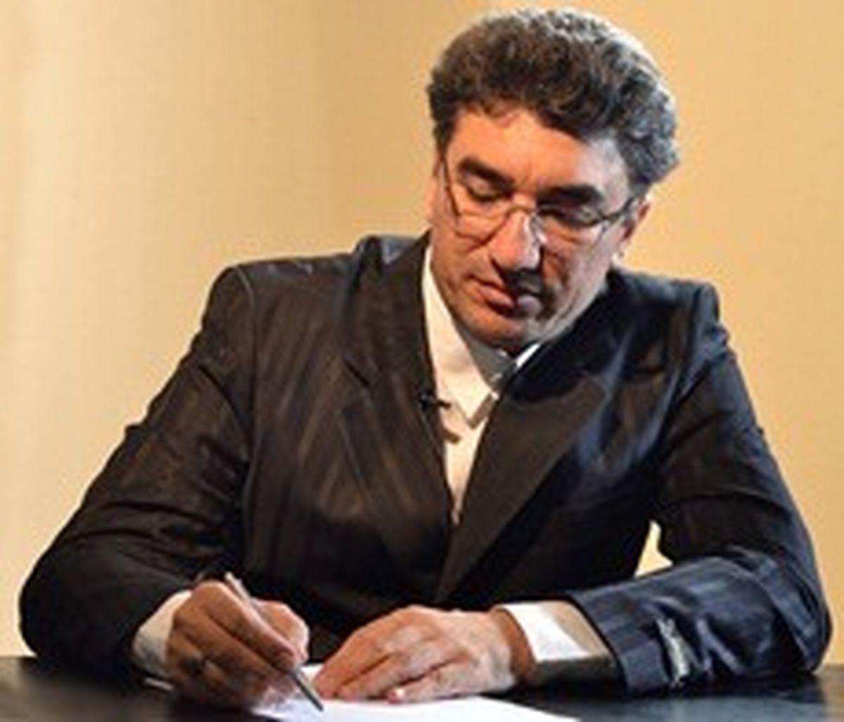 روحانی از بدنه حامیان خود در دولت استفاده نکرد