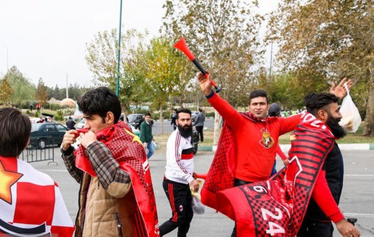 ورود به ورزشگاه آزادی، باز هم بدون بلیت!