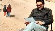 تیپ رسمی حامد بهداد در دل کویر + عکس