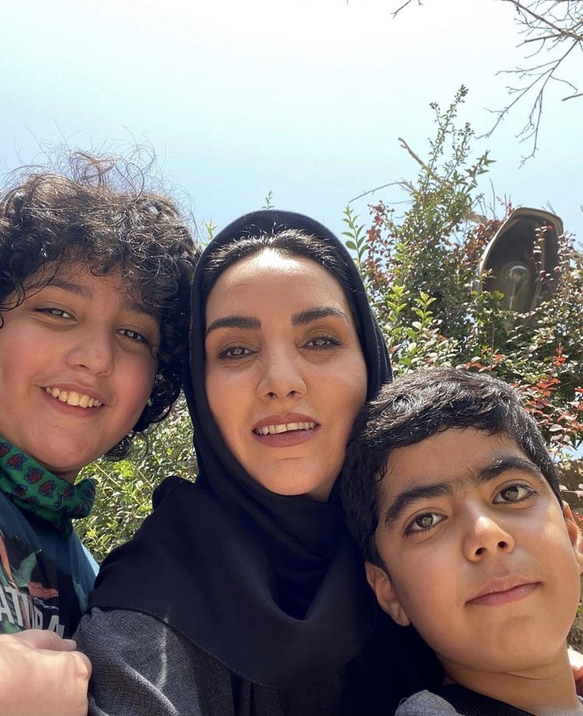 مرجان شیرمحمدی وپسرانش + عکس