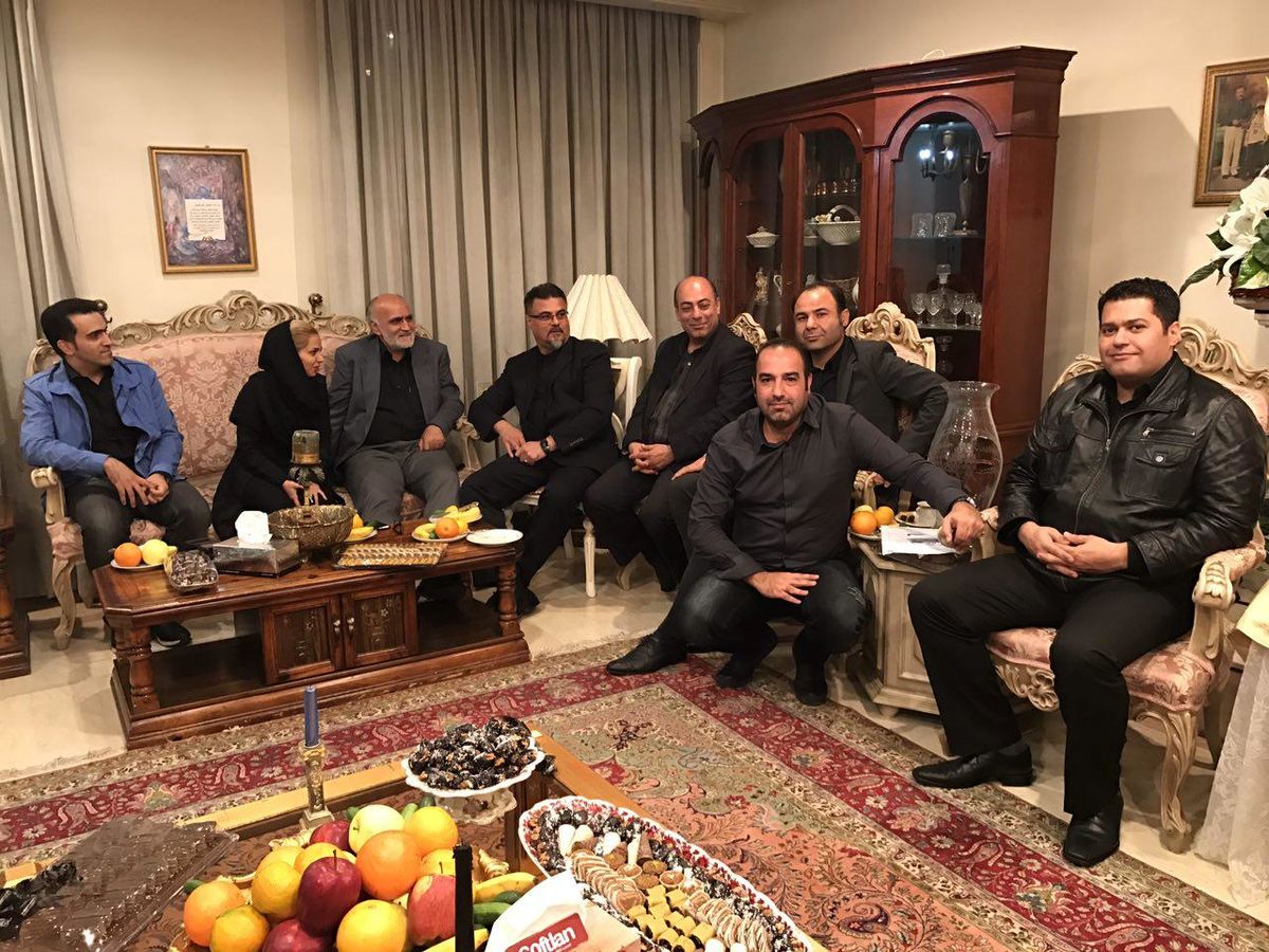 شب پر مهمان در خانه پدر استقلال/عکس