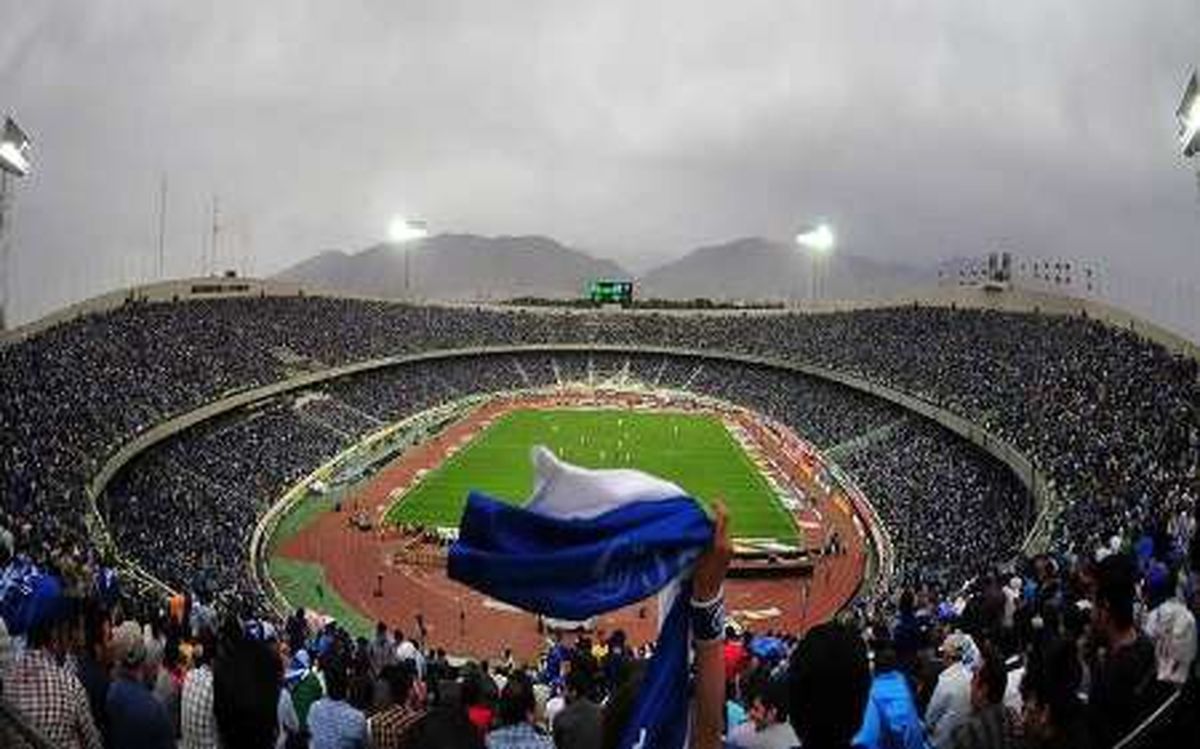 سرخابی ها چشم انتظار الهام در آزادی