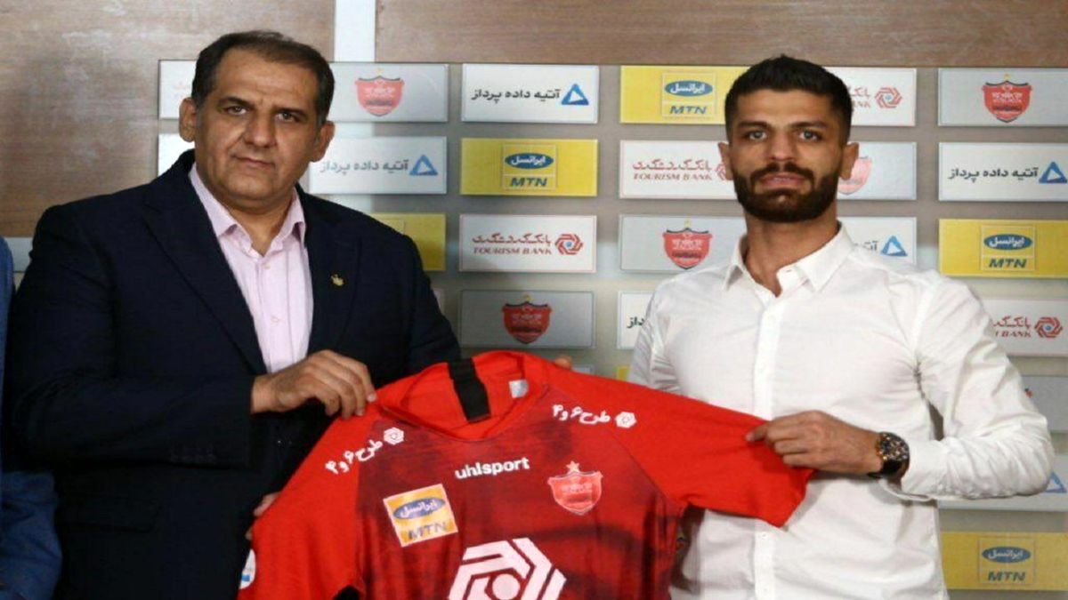 در لیگ قهرمانان آسیا بازی می کنم