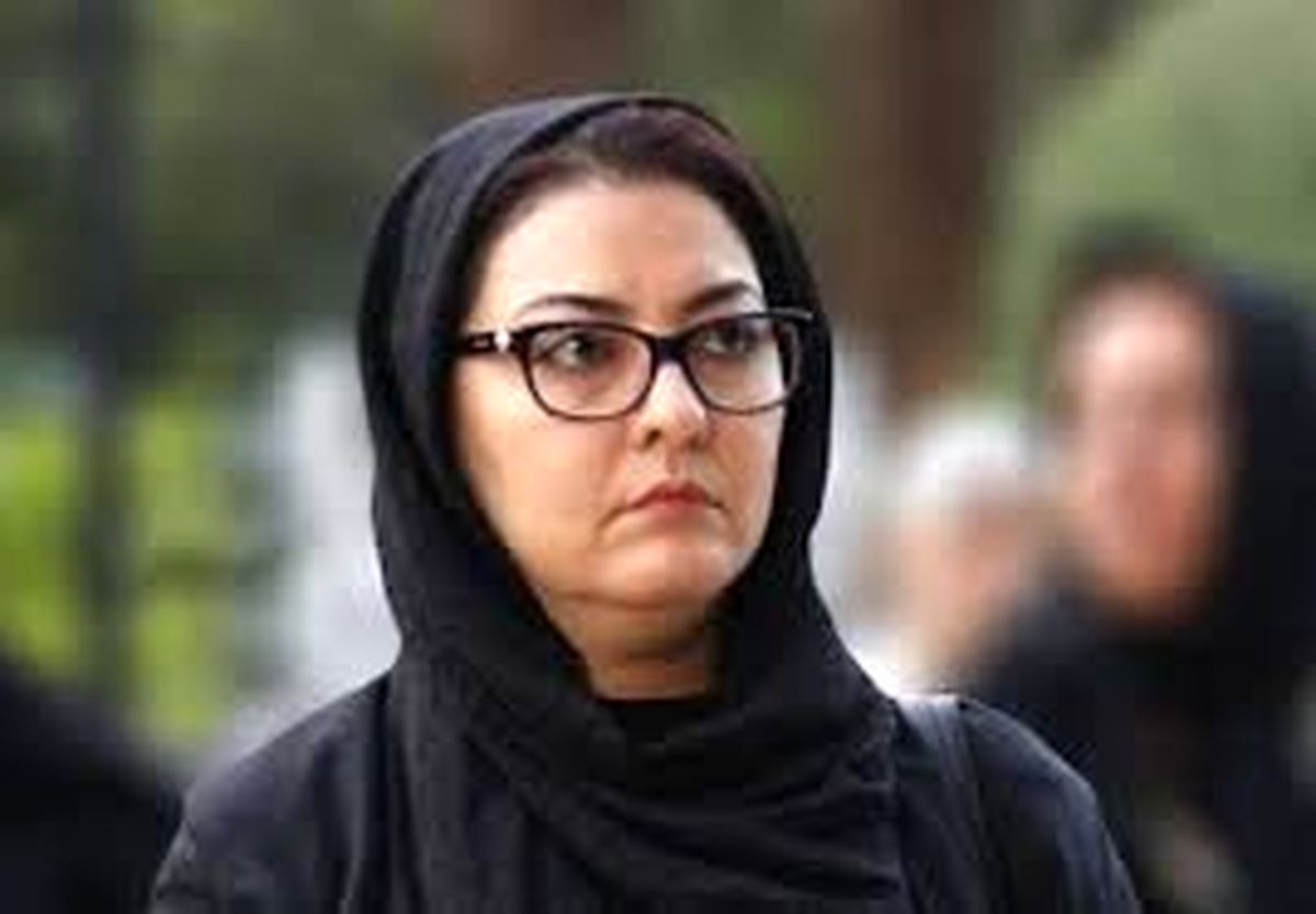 عکس یادگاری «آناهیتا همتی» با مرحوم حمیده خیرآبادی