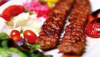 طرز تهیه کباب کوبیده گوشت و مرغ - ترفندهای نگهداشتن کوبیده روی سیخ