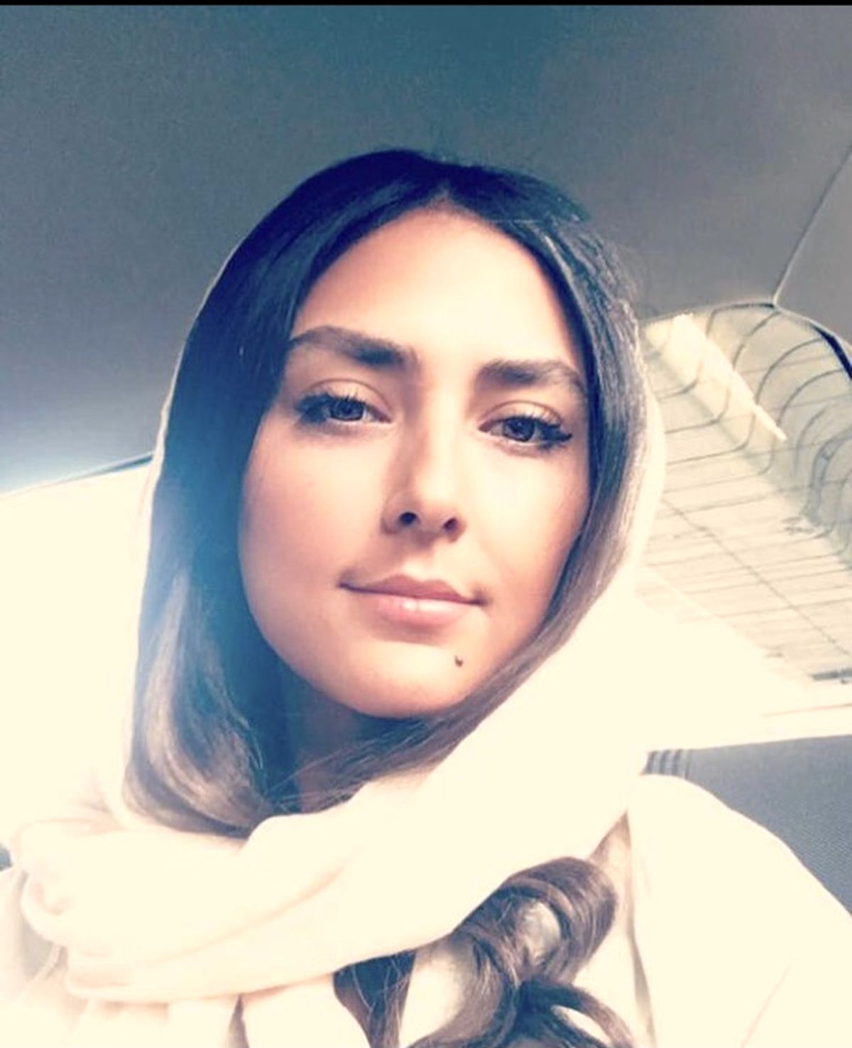 سلفی هدی زین العابدین در ماشین + عکس