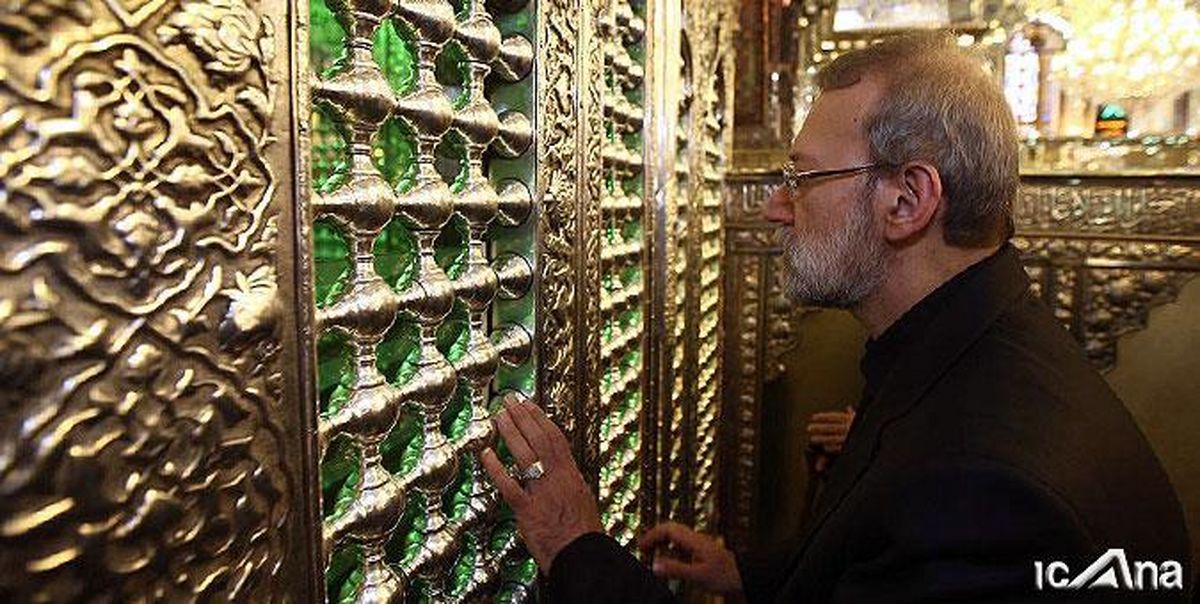 حضور دکتر لاریجانی در حرم حضرت شاهچراغ (ع)