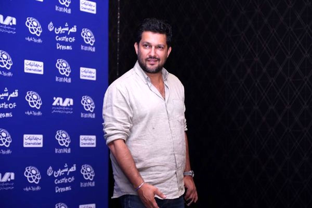 تیپ ساده حامد بهداد در یک مراسم + عکس