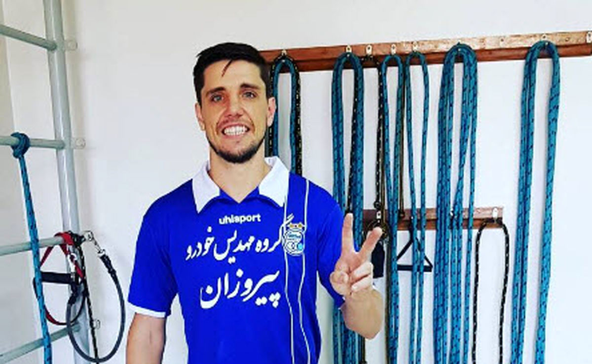 پست اینستاگرامی هافبک سابق استقلال قبل از دربی 85/ عکس