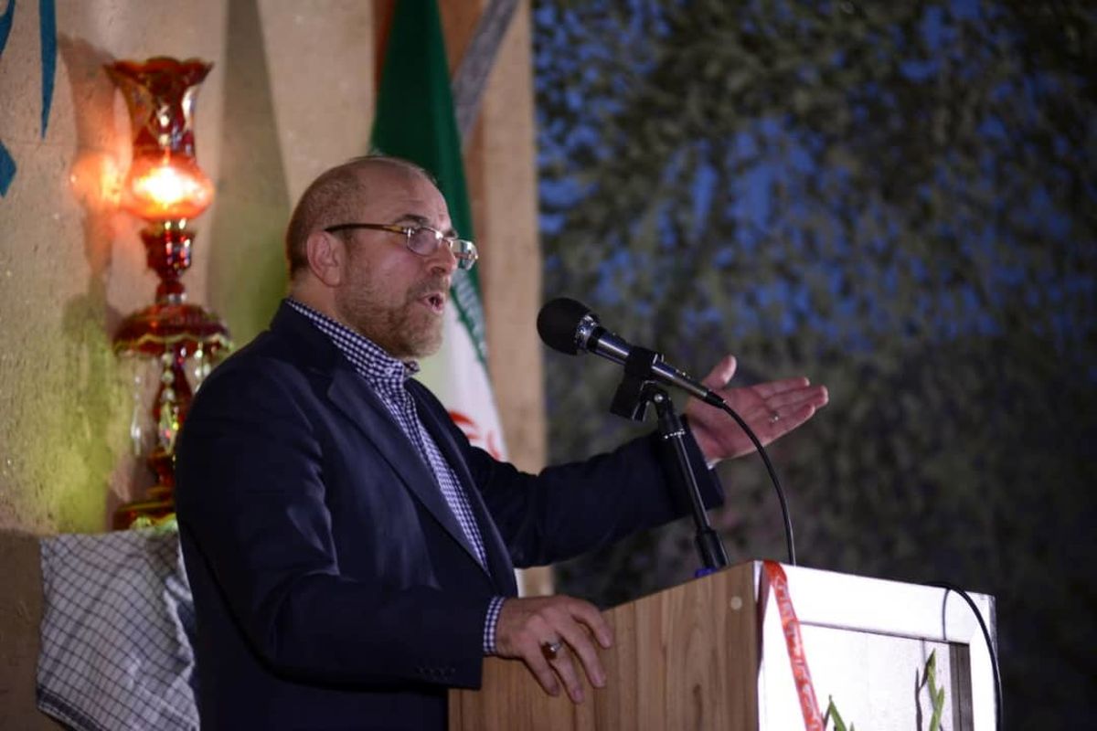 مصلحت مردمی که تحت فشار اقتصادی دارند له می‌شوند به مصلحت سیاسی ارجح  است/ لندن ما مناطق محروم ایران است