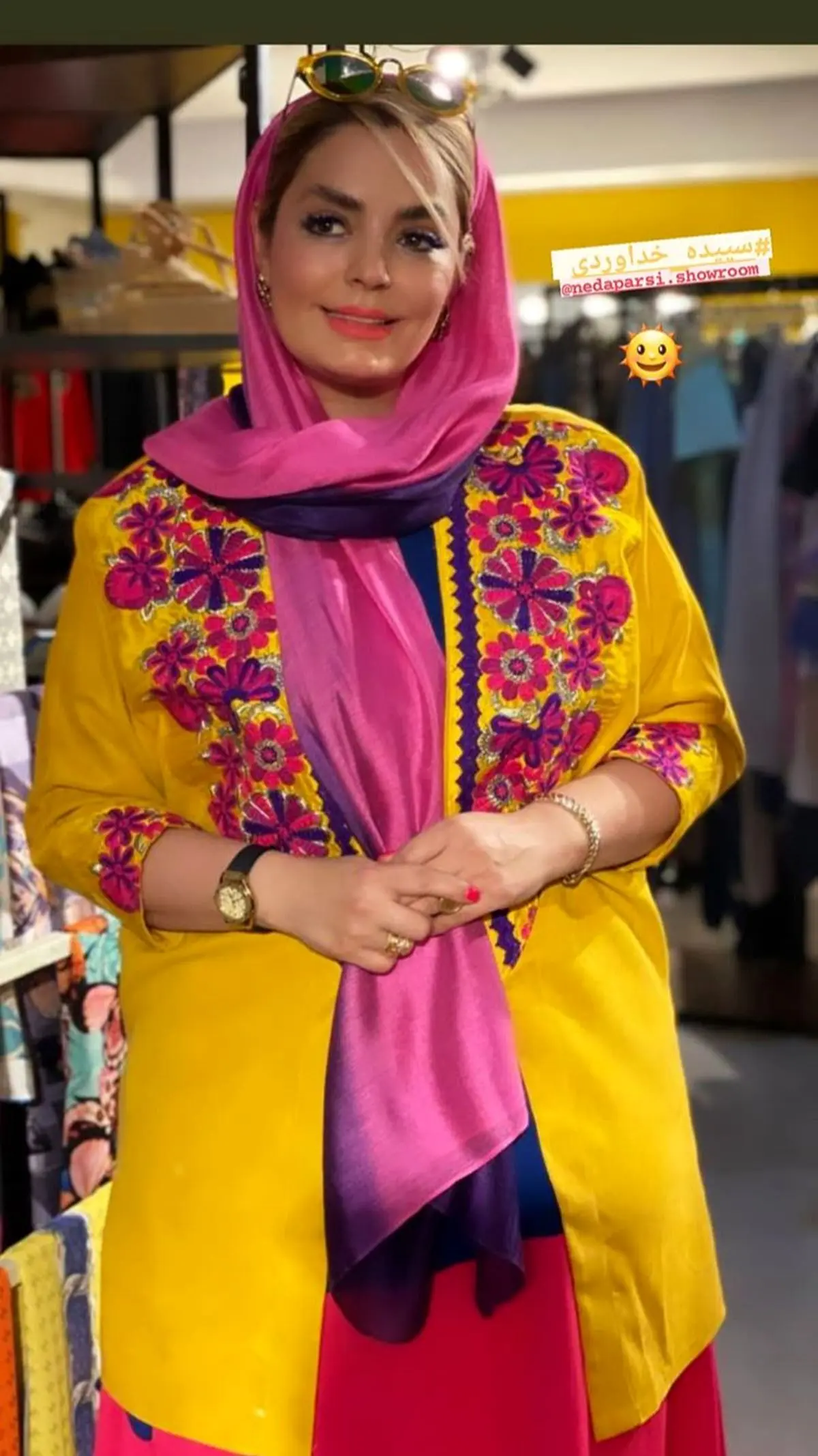 استایل رنگی رنگی خانم بازیگر + عکس