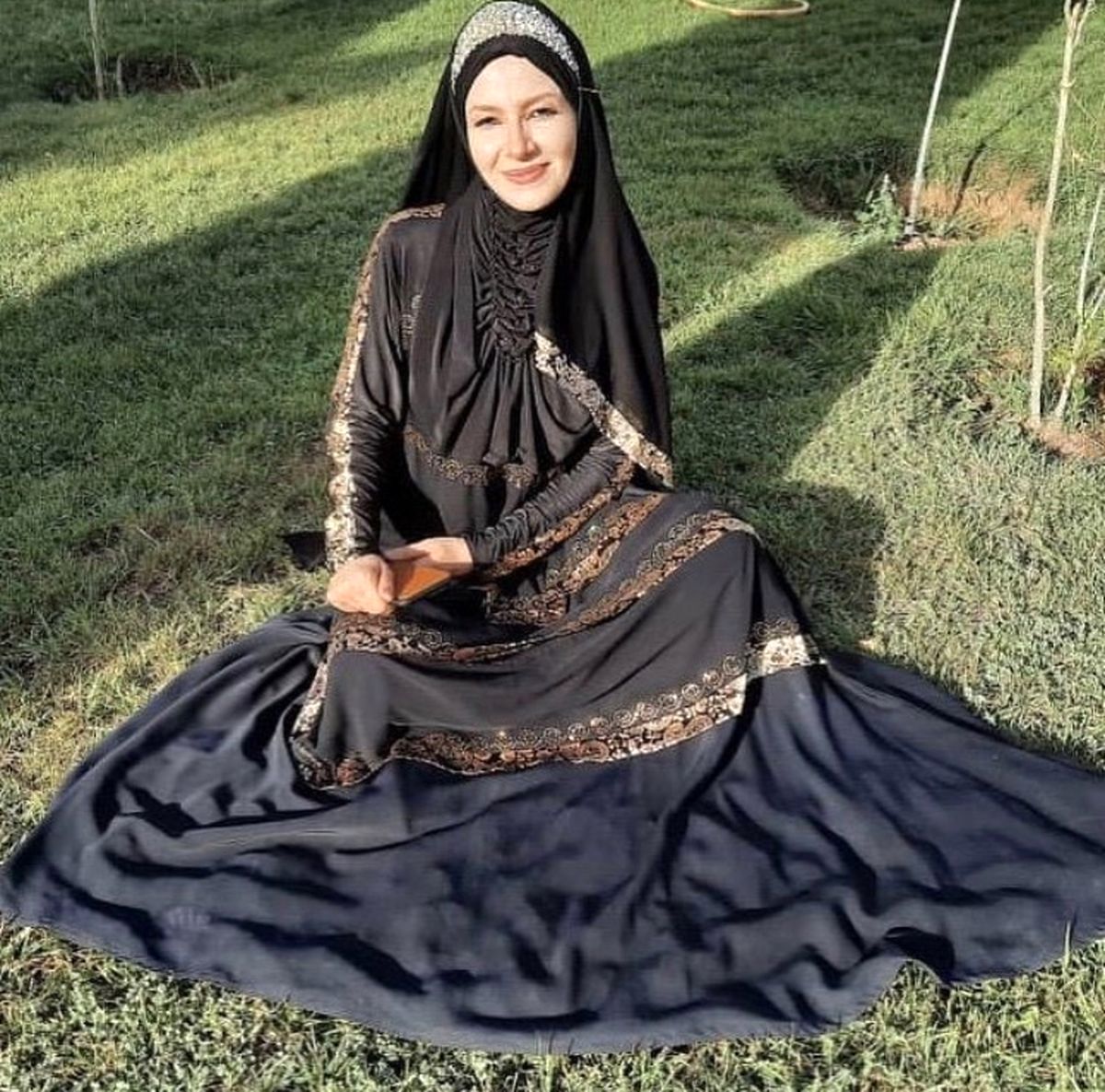 خاله شادونه در پارک + عکس