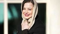 «مهراوه شریفی نیا» درحال خرید گُل /عکس