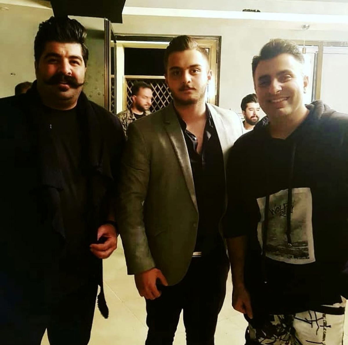بهنام بانی و علیرضا تلیسچی در کنار دوستشون + عکس