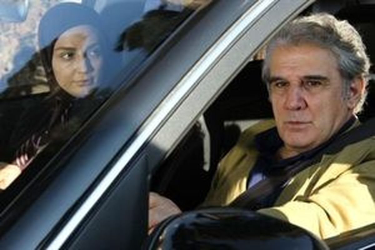 تشویق مهدی هاشمی در پشت‌صحنه یک سریال