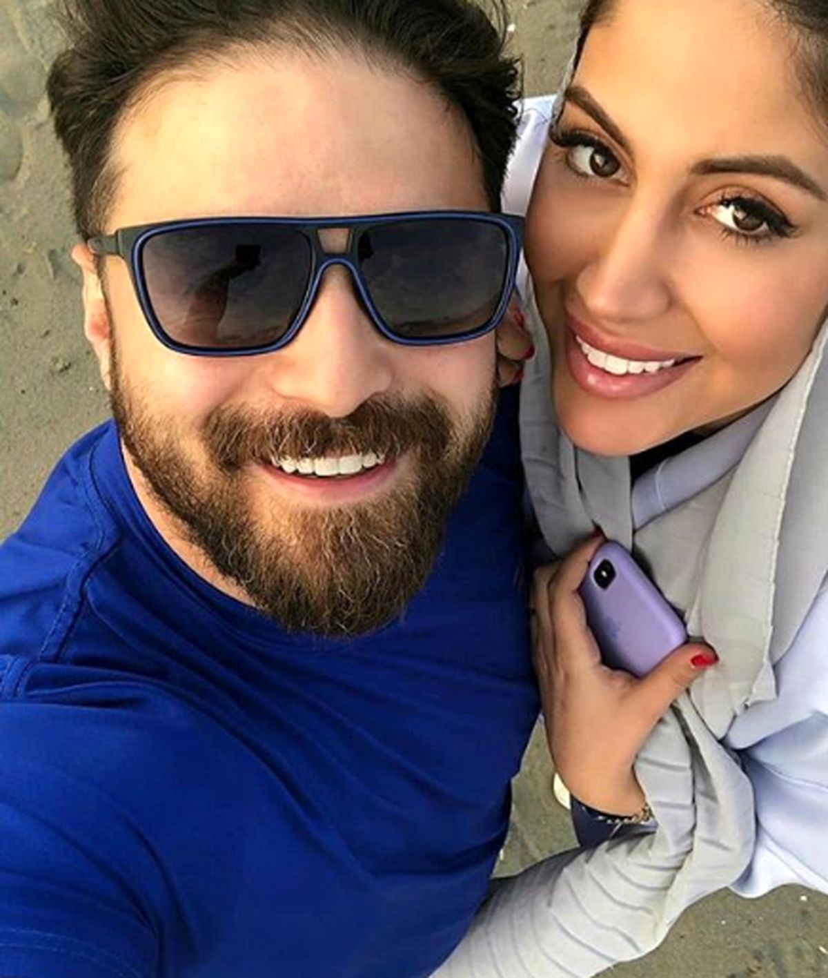 عکس بابک جهانبخش و همسرش در ساحل