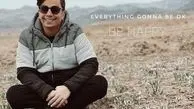 محسن ابراهیم زاده در یک بیابان بی آب و‌علف + عکس