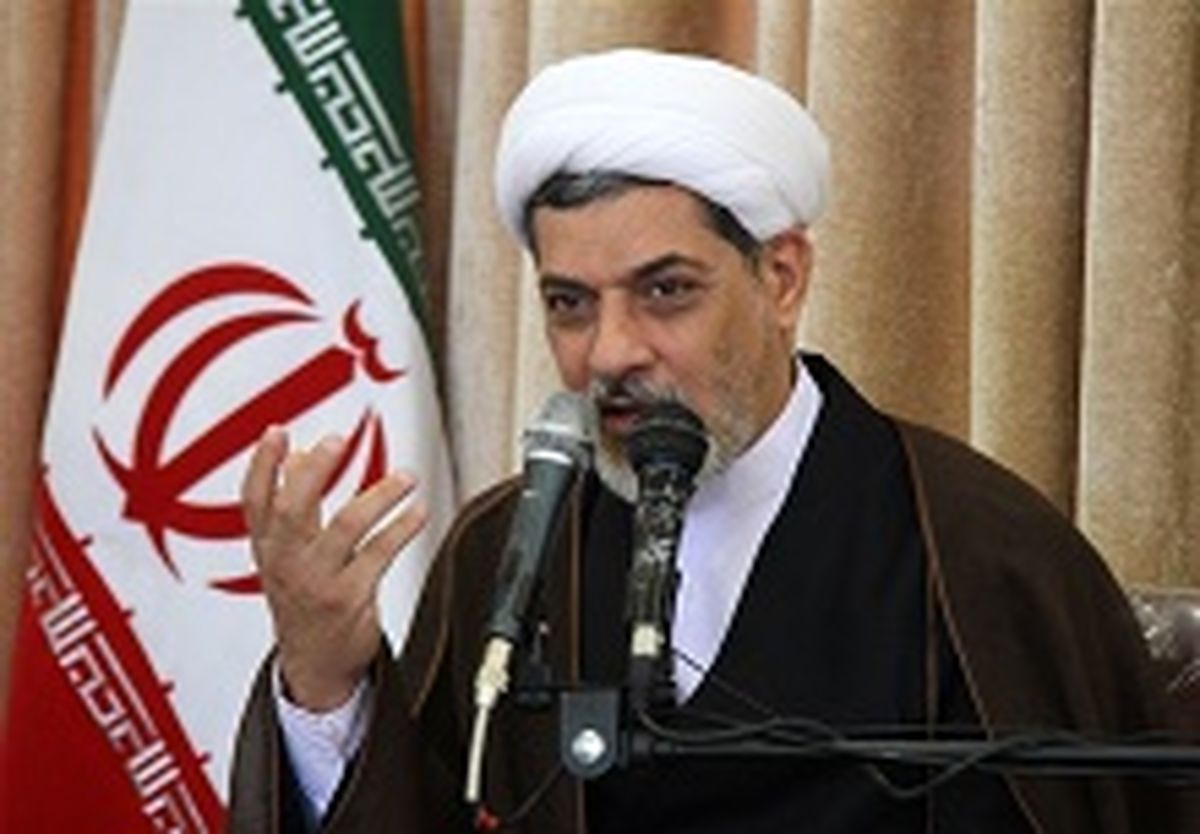 رفیعی:حقوق‌های‌نجومی سبب دلسردی جامعه می‌شود