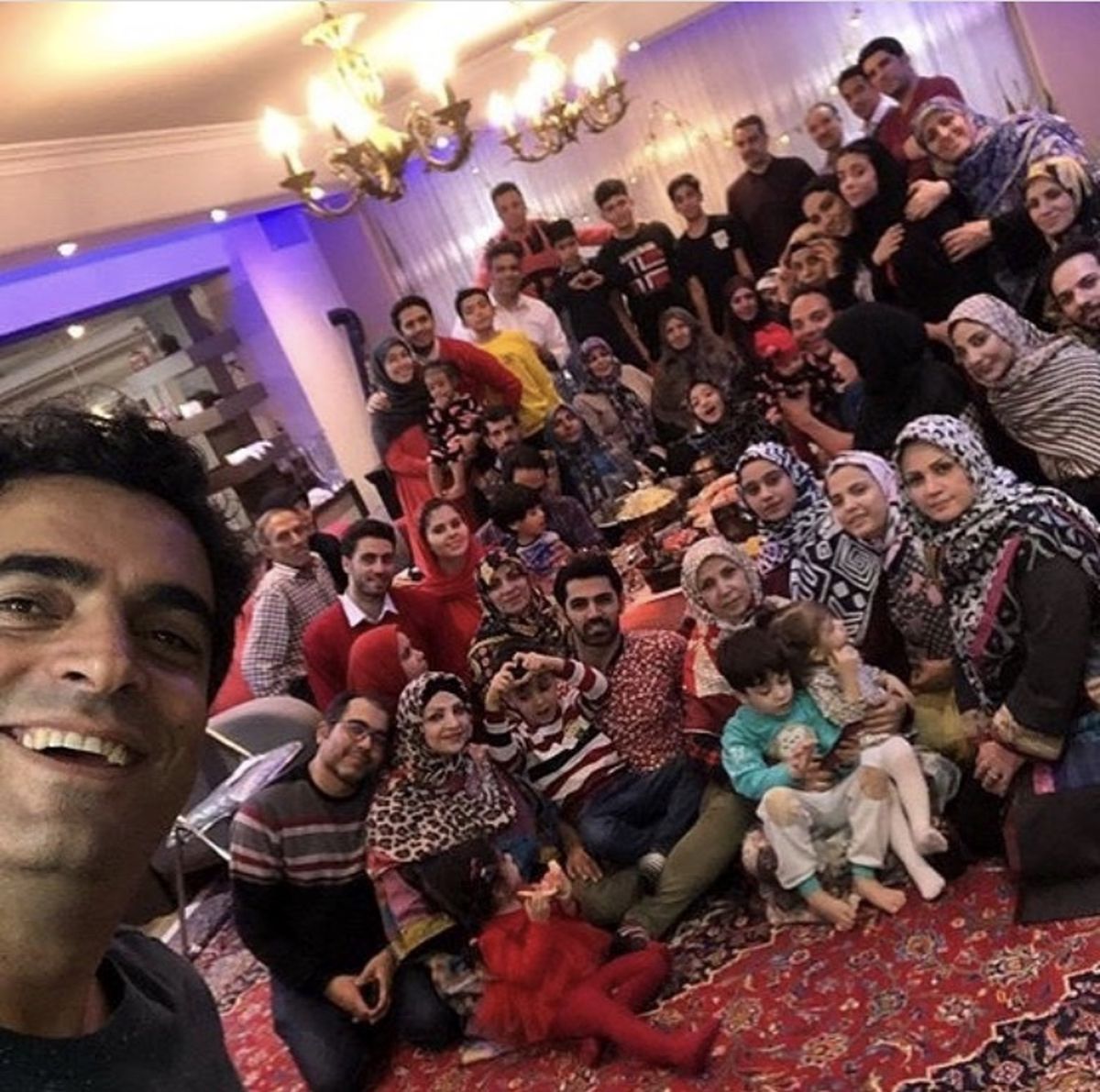 خانواده پر جمعیت منوچهر هادی + عکس